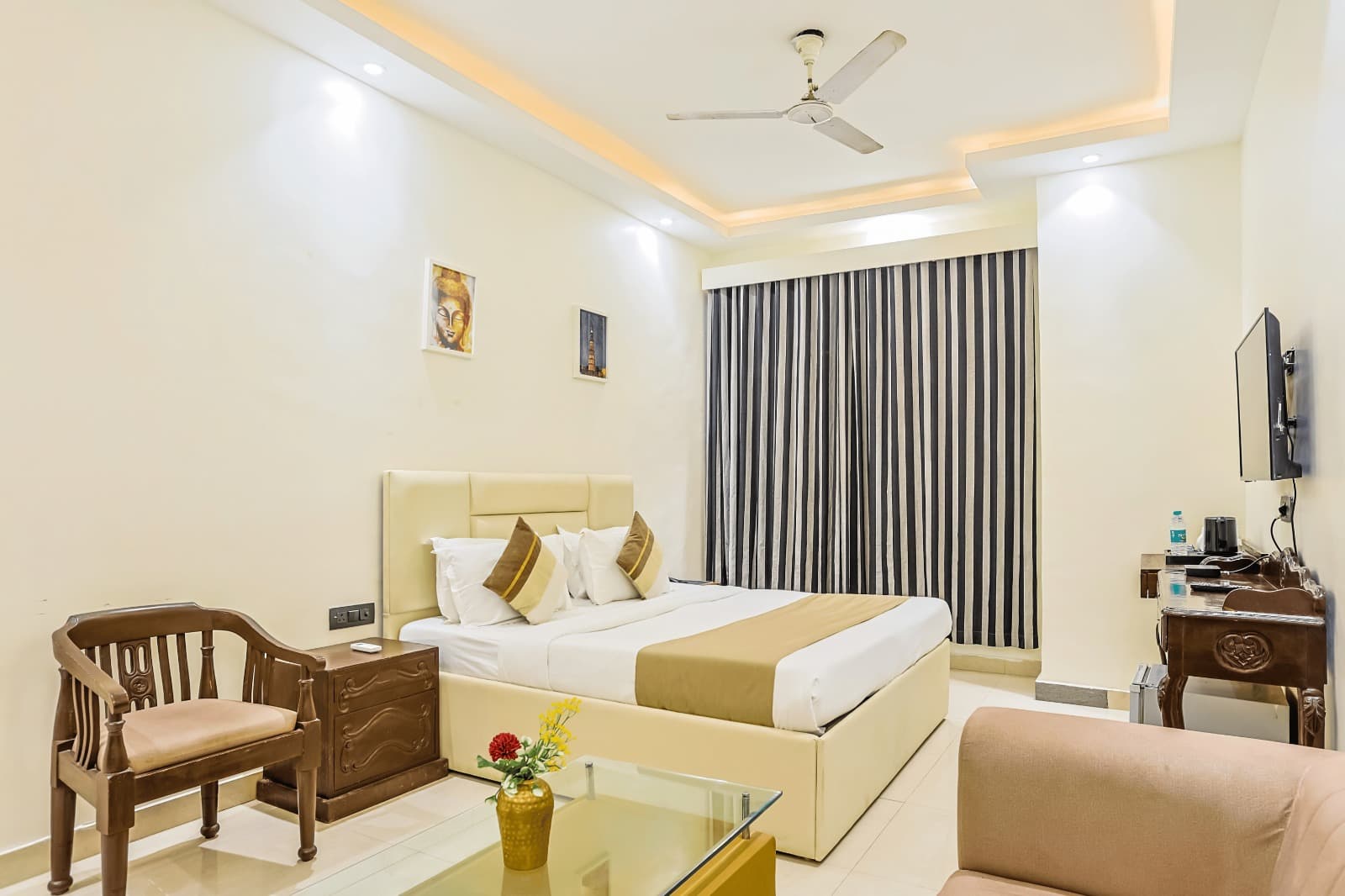 Best Hotel near Kailash Colony Metro Station Delhi